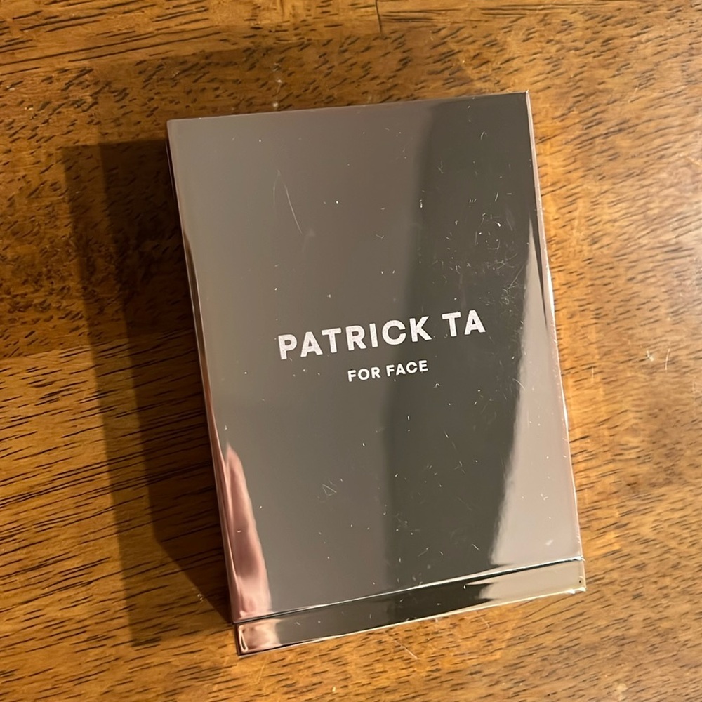 PATRICK TA Major Sculpt Creme Contour & Powder Bronzer Duo